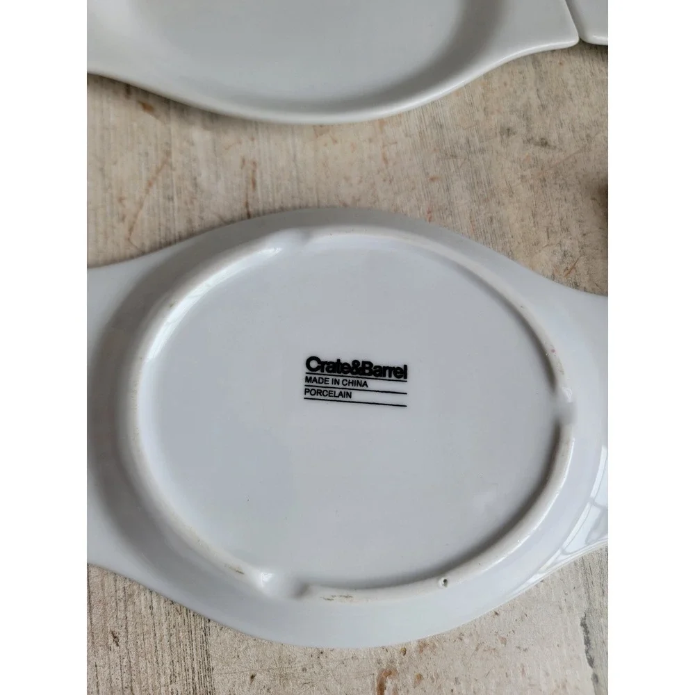 Crate Barrel white small porcelain under bowl plate oblong set‎ kitchen